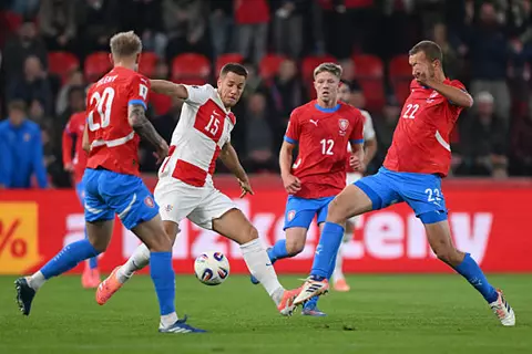 دقيقة بدقيقة.. التشيك 0-0 كرواتيا.. تسديدة أولى 